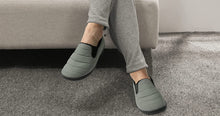 Load image into Gallery viewer, Men&#39;s Grey Water-Resistant Winter Warm Slippers