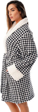 Load image into Gallery viewer, Stylish Houndstooth Sherpa Shawl Collar Women&#39;s Robe