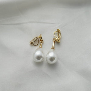Long Pearl Drop Design Earrings