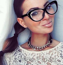 Load image into Gallery viewer, Retro Tortoise Sexy Women Cat Eye Clear Glasses