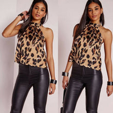 Load image into Gallery viewer, Leopard Printed Halter Sleeveless Crop Top
